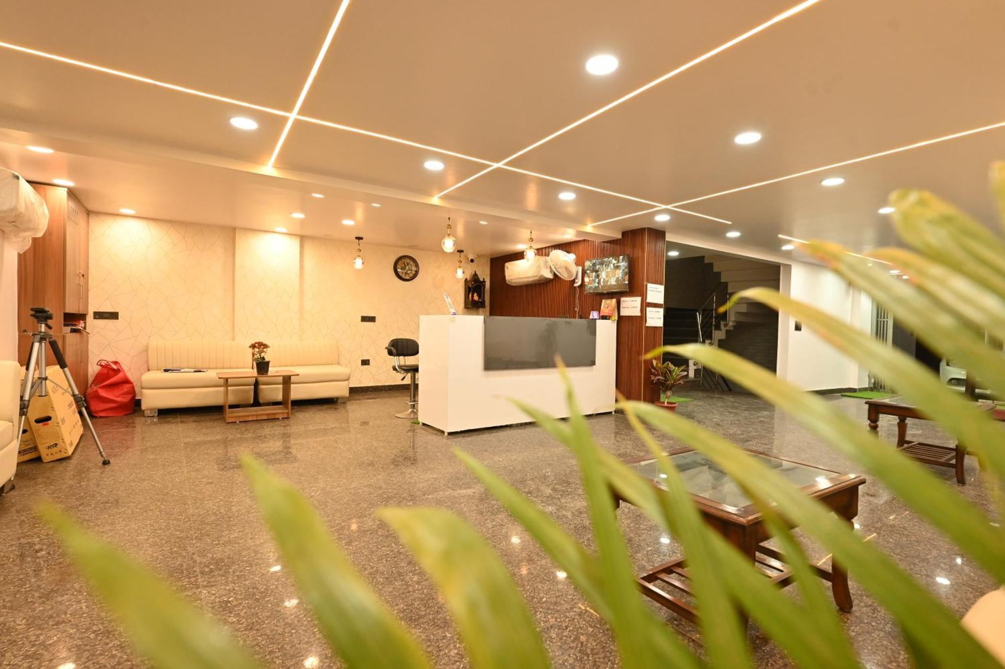 דלהי Hotel Down Town Paschim Vihar מראה חיצוני תמונה