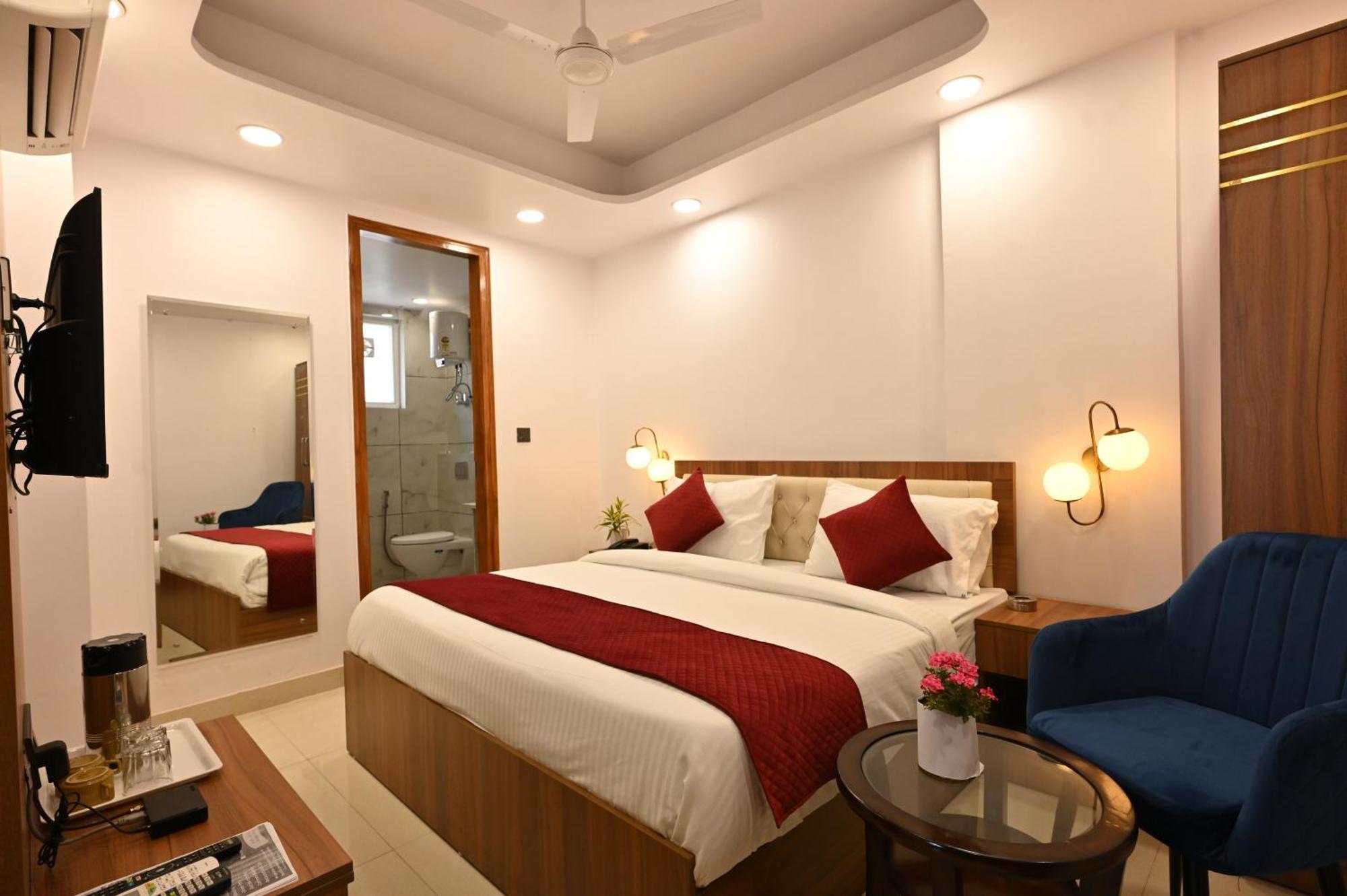 דלהי Hotel Down Town Paschim Vihar מראה חיצוני תמונה